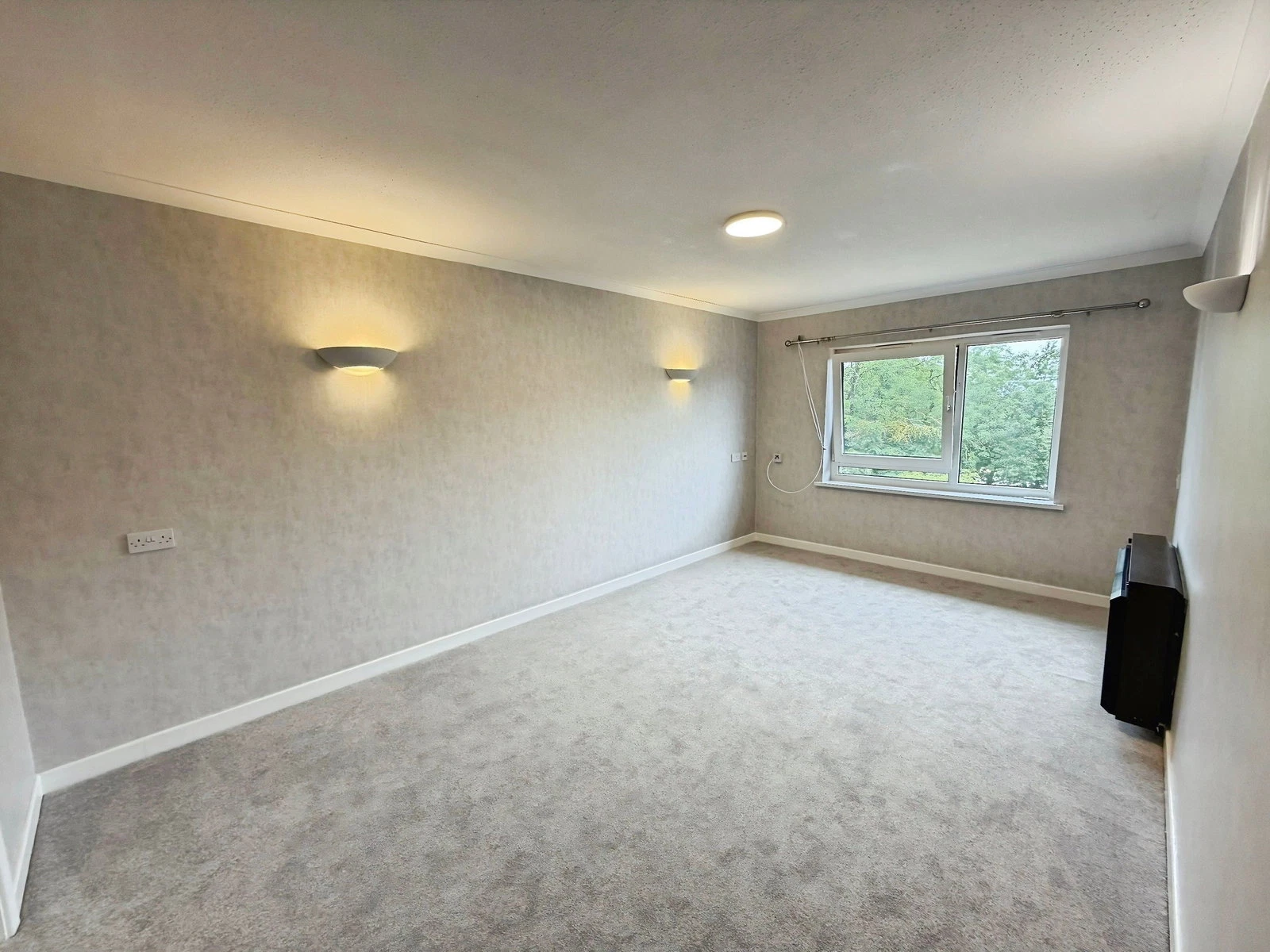 Parklands Court, Sketty, Swansea, SA2 8LZ - image 11