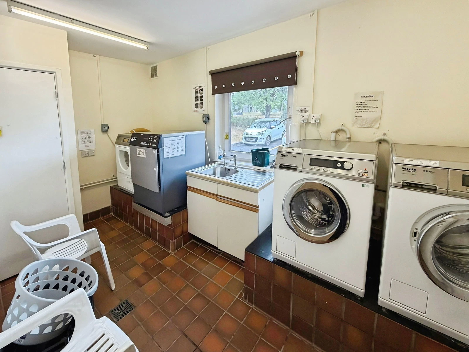 Parklands Court, Sketty, Swansea, SA2 8LZ - image 25