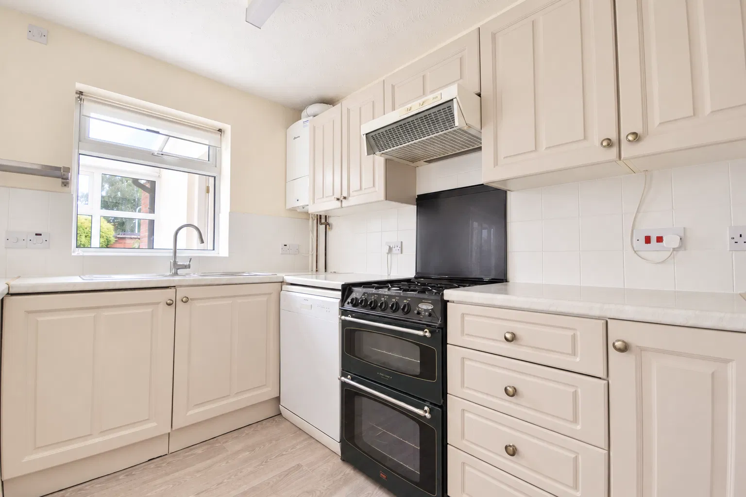 Laurel Road, Loughborough, LE11 2NL - image 4