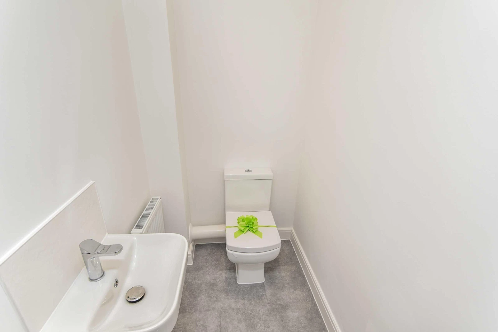 Barnwell Gardens, Priors Hall - image 10
