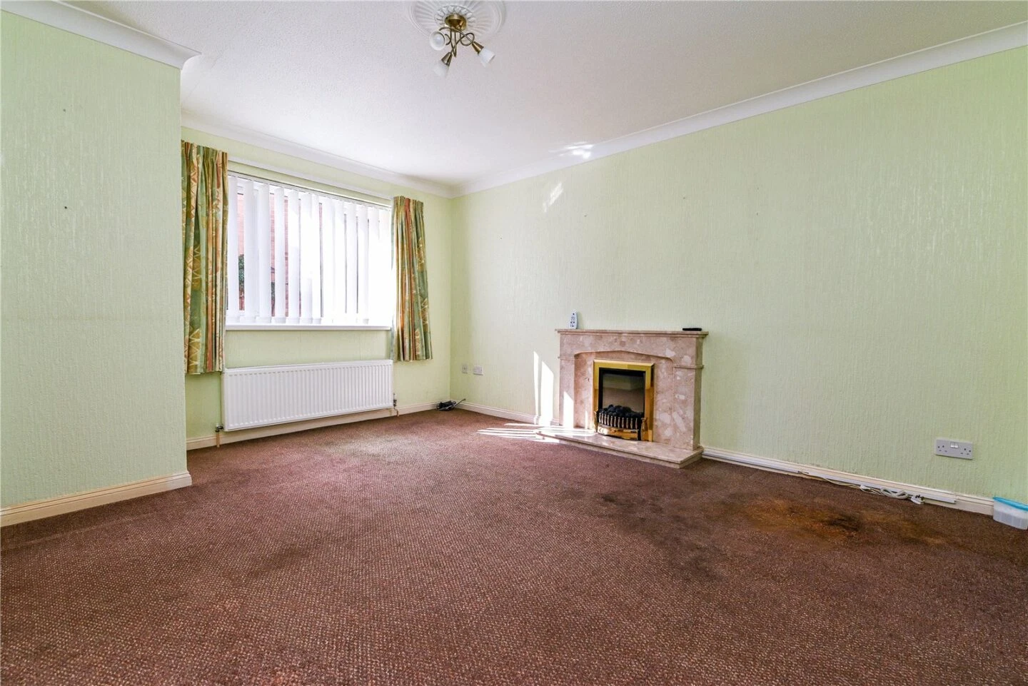 Caslake Close, New Milton, Hampshire, BH25 6PU - image 2