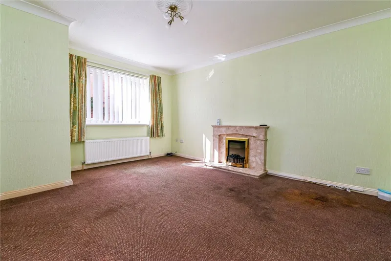 Caslake Close, New Milton, Hampshire, BH25 6PU - image 2