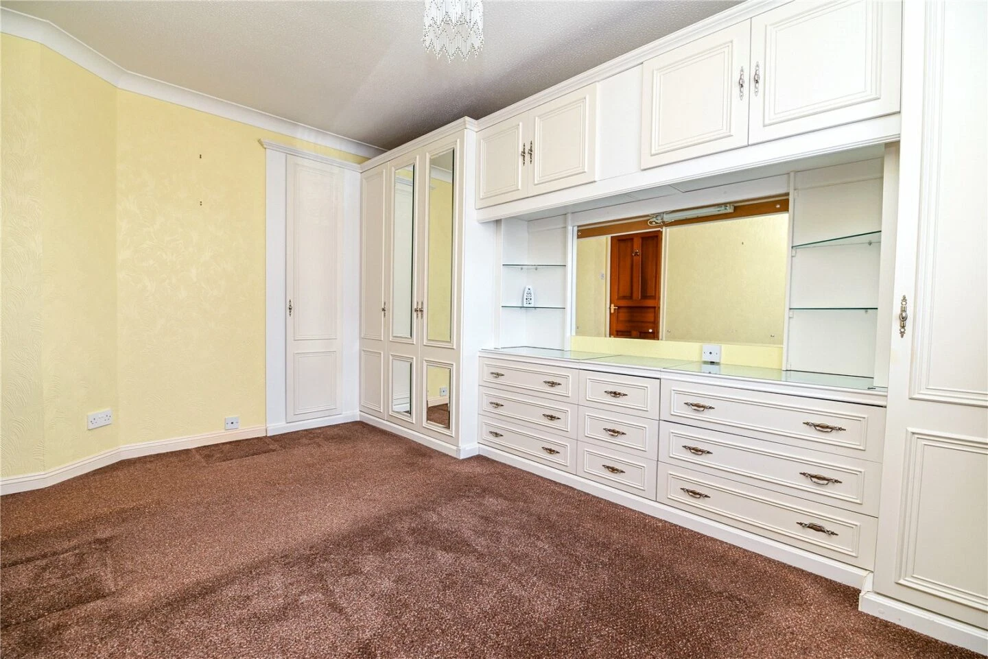 Caslake Close, New Milton, Hampshire, BH25 6PU - image 9