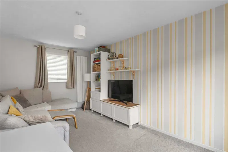 The Grove, Bradwell, Milton Keynes - image 3