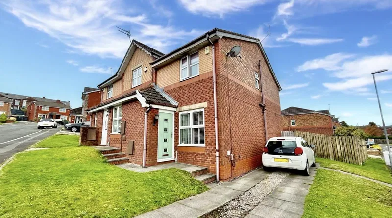 Titchfield Road, Oldham, OL8