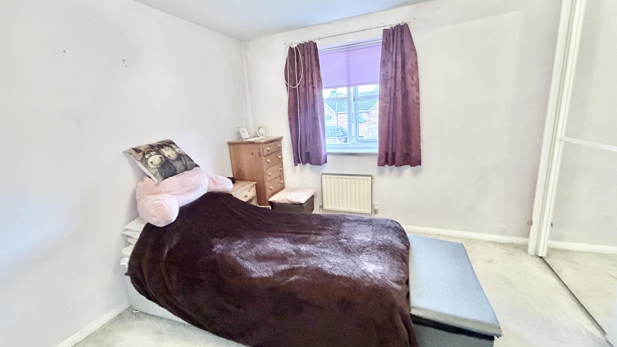 Titchfield Road, Oldham, OL8 - image 23