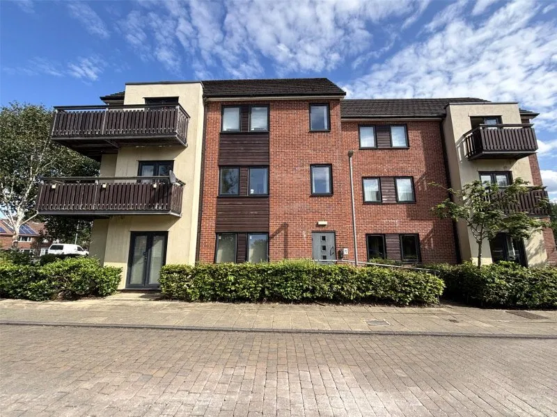 Mere Drive, Clifton, Swinton, Manchester, M27 8SD