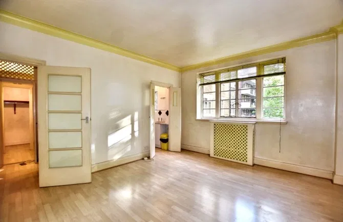 Flat 31 Tavistock Court, Tavistock Square, Bloomsbury, London, WC1H 9HE - image 4
