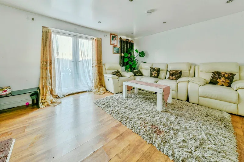 Ripon Road, Stevenage, Hertfordshire, SG1 4NG - image 2