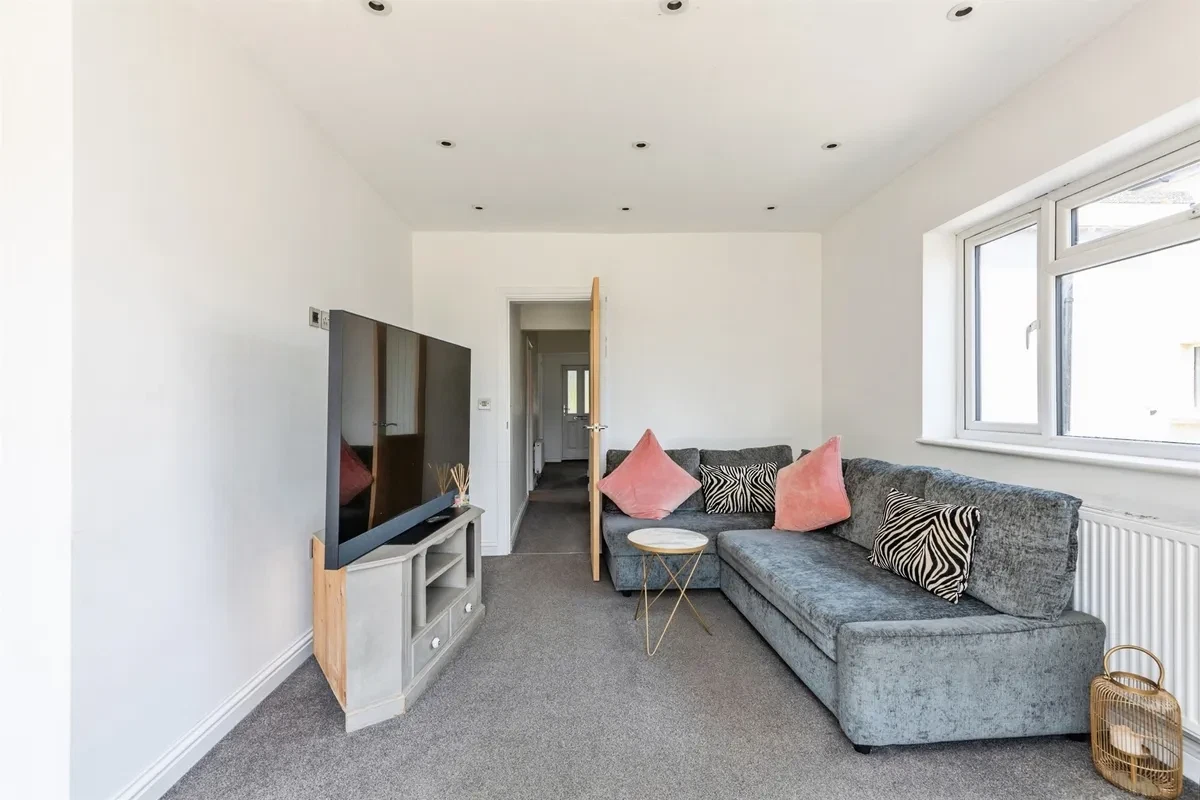 Bexhill Road, St. Leonards-On-Sea - image 3