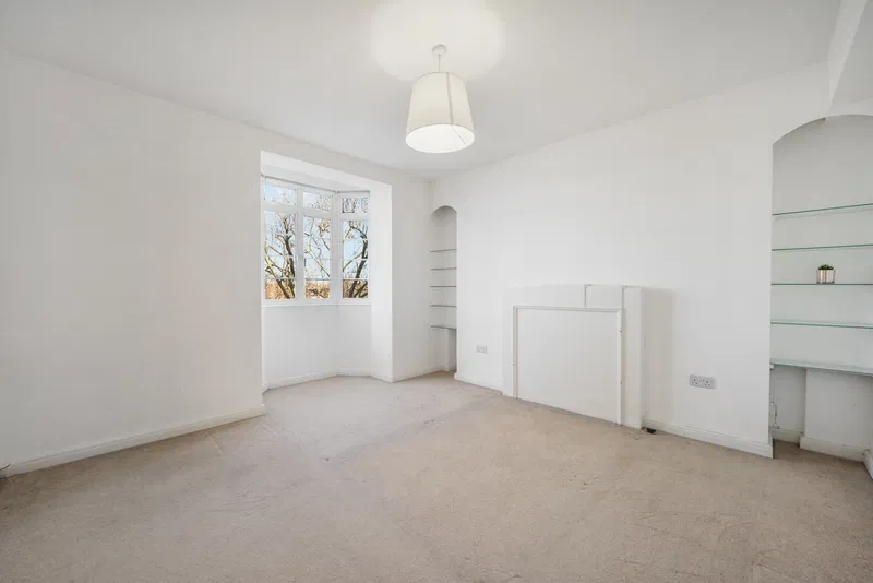 Latymer Court, Hammersmith Road, Hammersmith, London, W6 - image 2