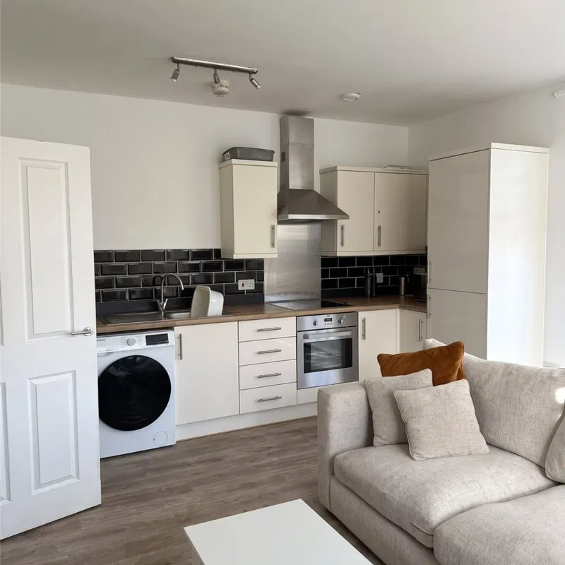Penn Way, Welwyn Garden City, Hertfordshire, AL7 3EF - image 3