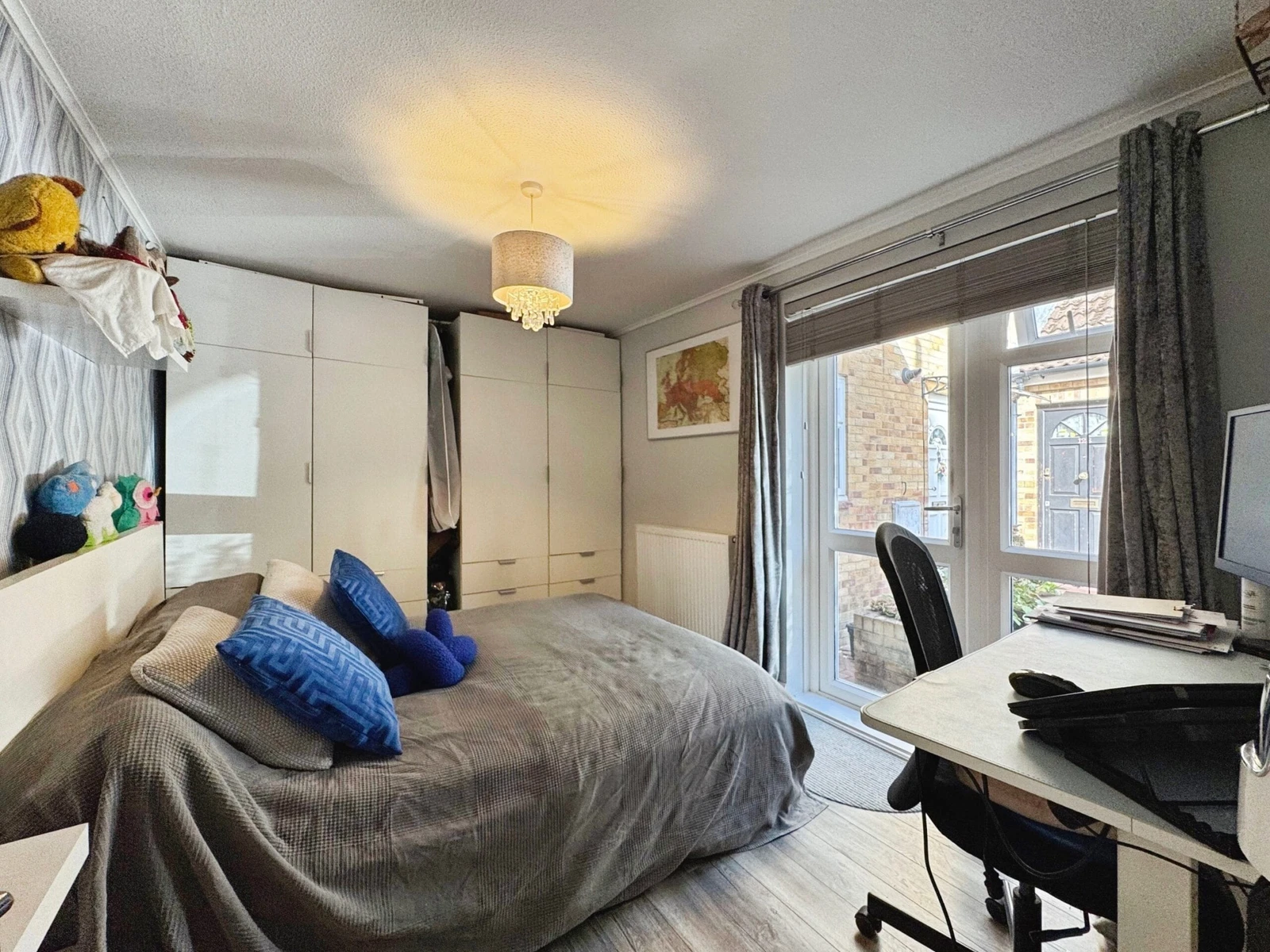 Booth Road, London, NW9 - image 5
