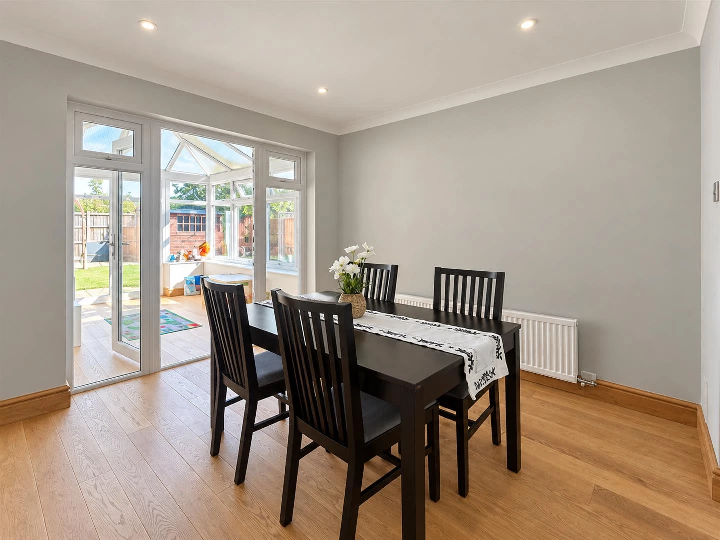 Kennington Close, Newport Pagnell, MK16 - image 12