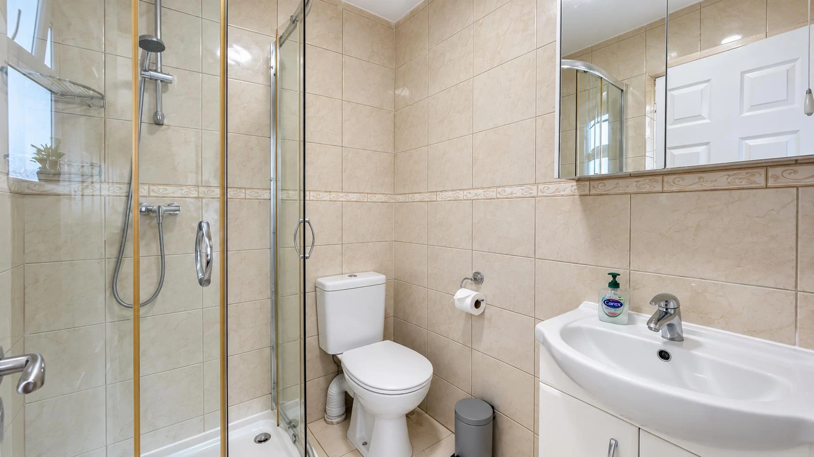 Kennington Close, Newport Pagnell, MK16 - image 17