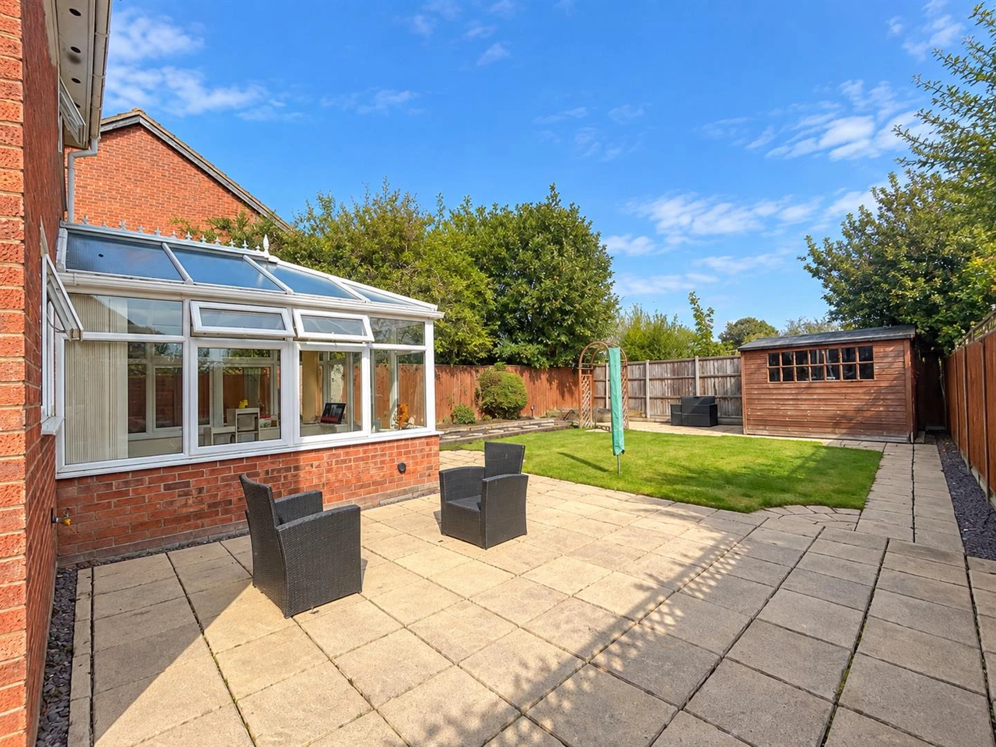 Kennington Close, Newport Pagnell, MK16 - image 23
