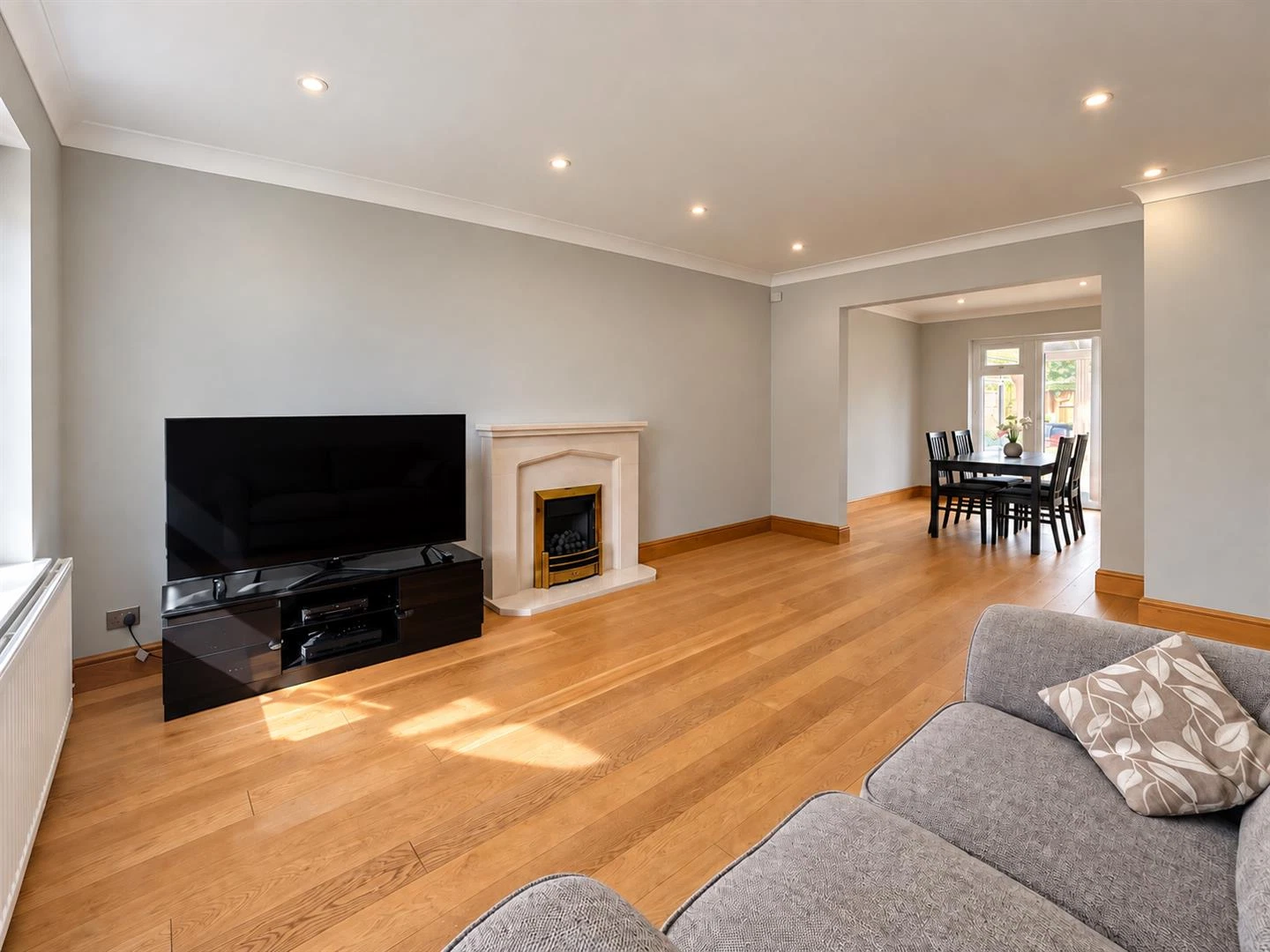 Kennington Close, Newport Pagnell, MK16 - image 4