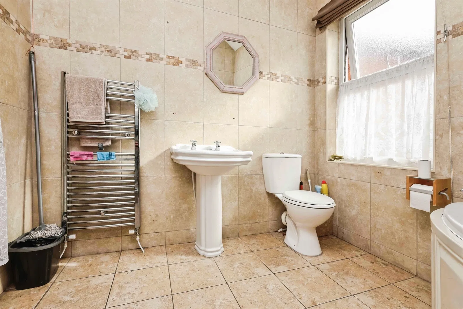 Chester Road, Sutton Coldfield, West Midlands, B73 5HJ - image 1