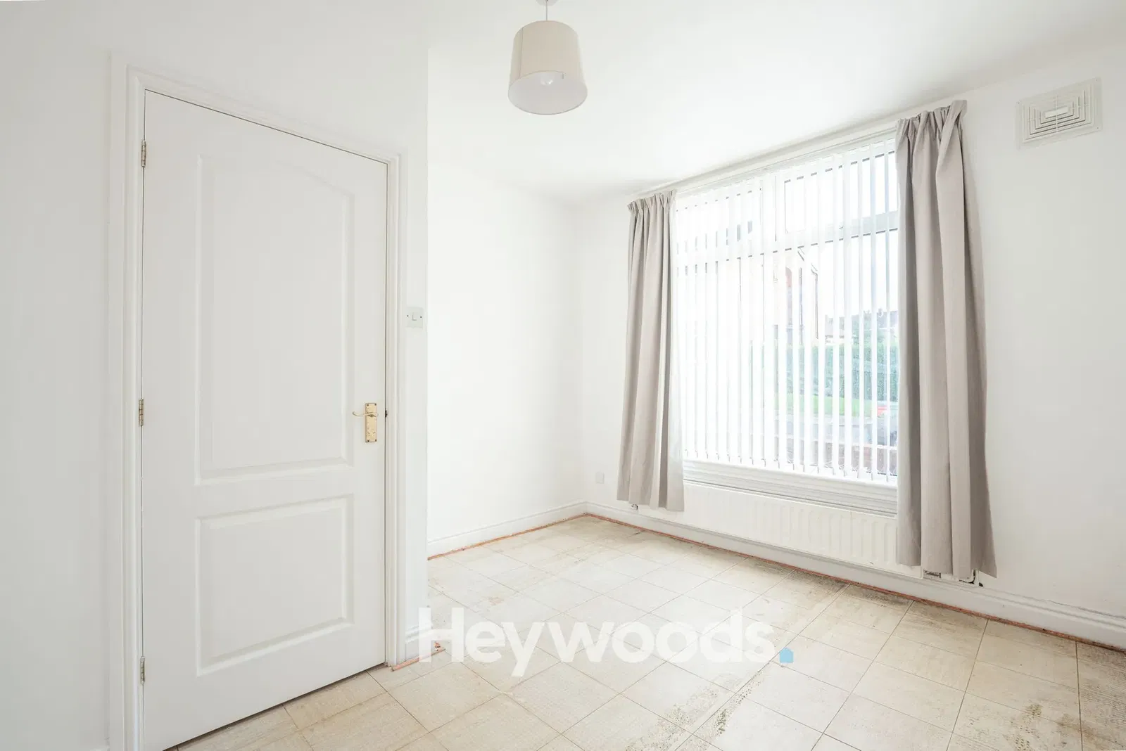 High Street, Silverdale, ST5 - image 5