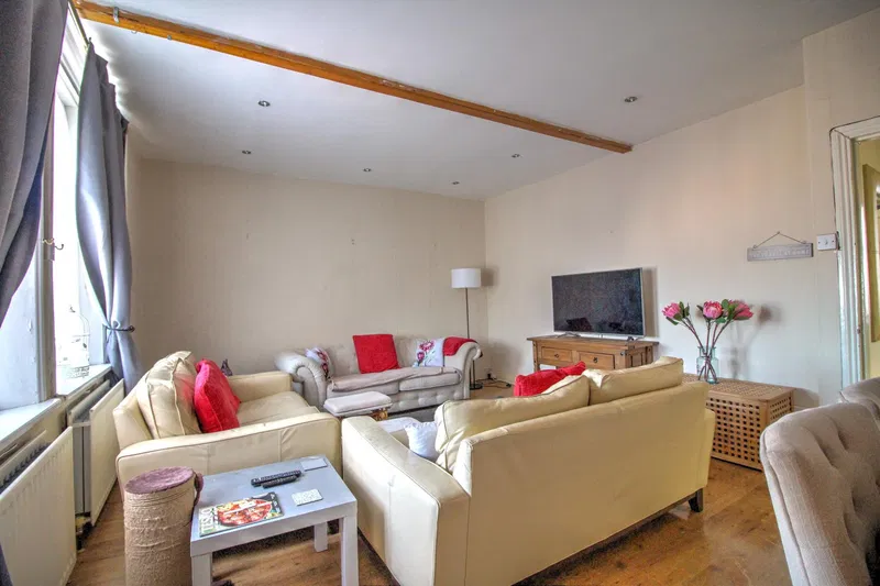 Deckham Terrace, Gateshead, NE8 - image 2