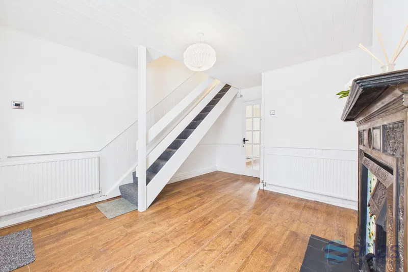 Rose Street, Woolton, L25 - image 2