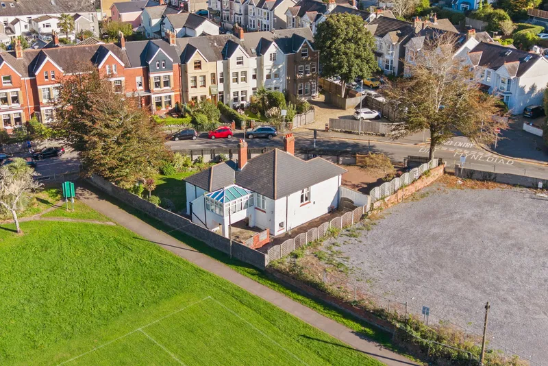 2 Langland Road, Mumbles, Swansea, SA3 - image 3
