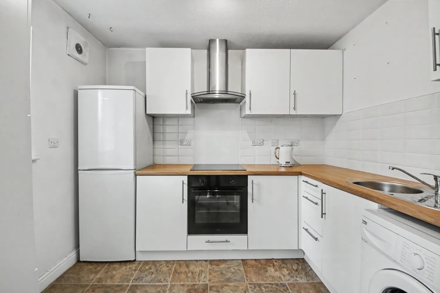 John Smeaton Court, Piccadilly, Manchester - image 3