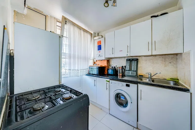 Manchester Road, London, E14 - image 3