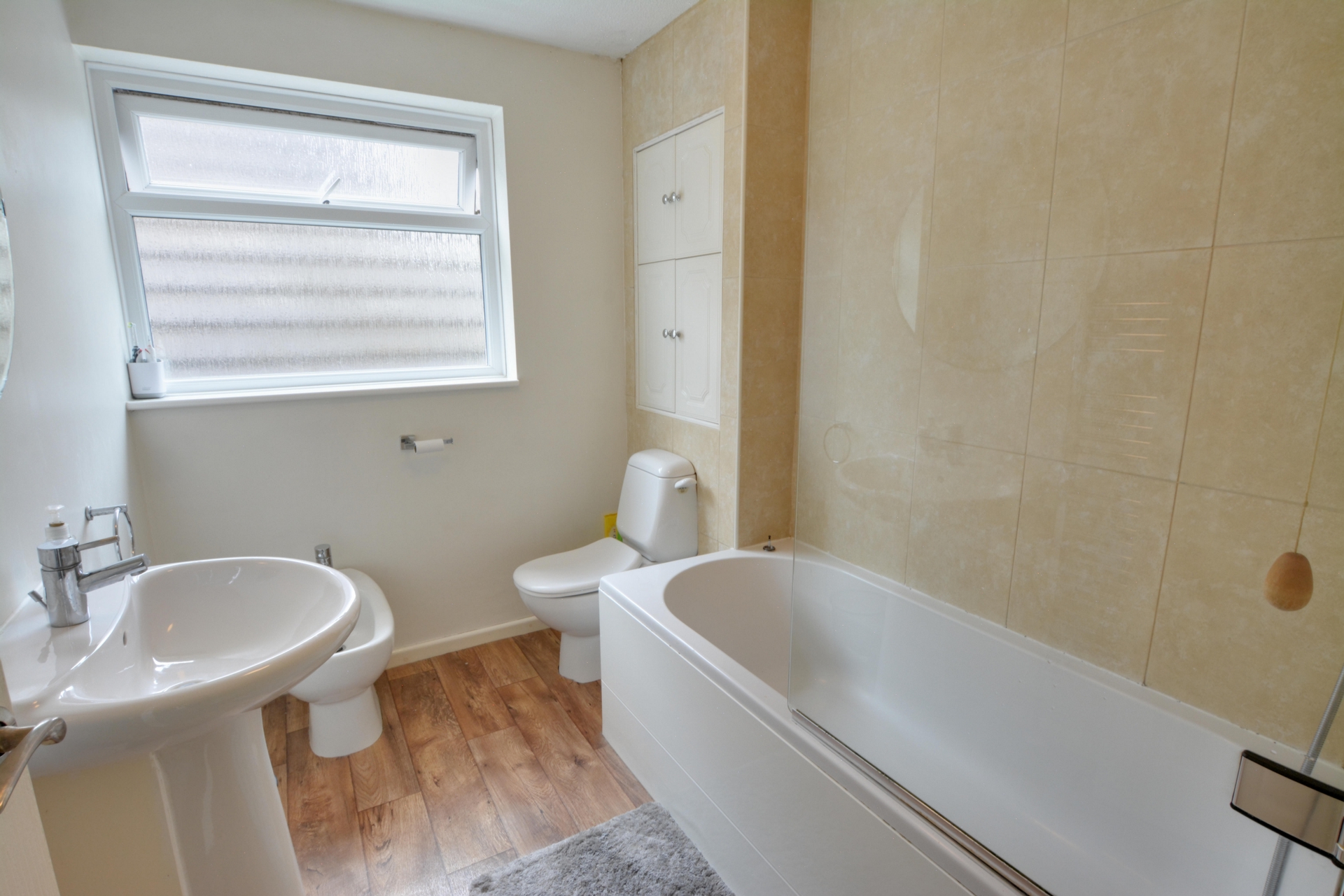 Keble Close, Pound Hill, Crawley, West Sussex, RH10 - image 12