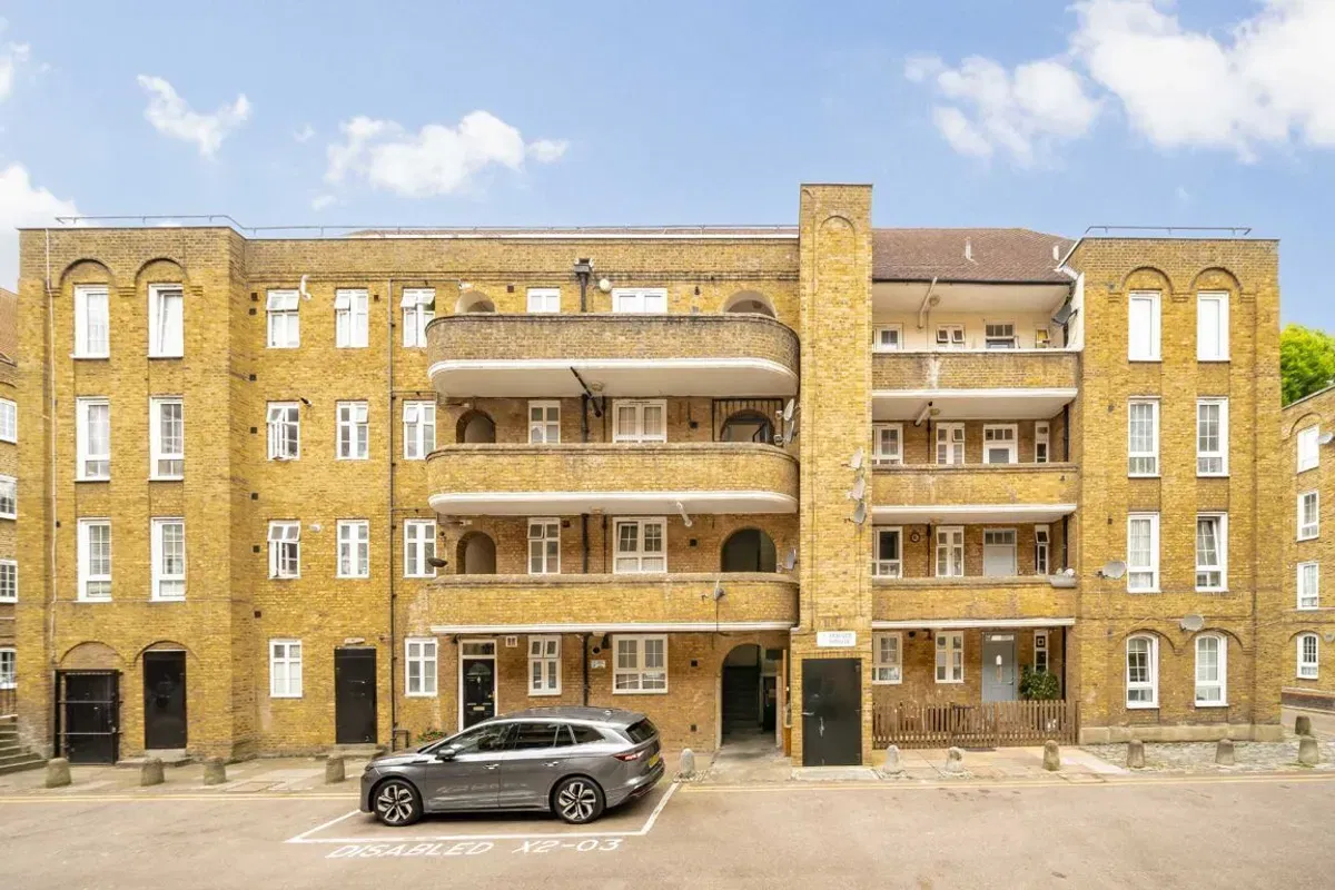 Watts Street, Wapping - image 2