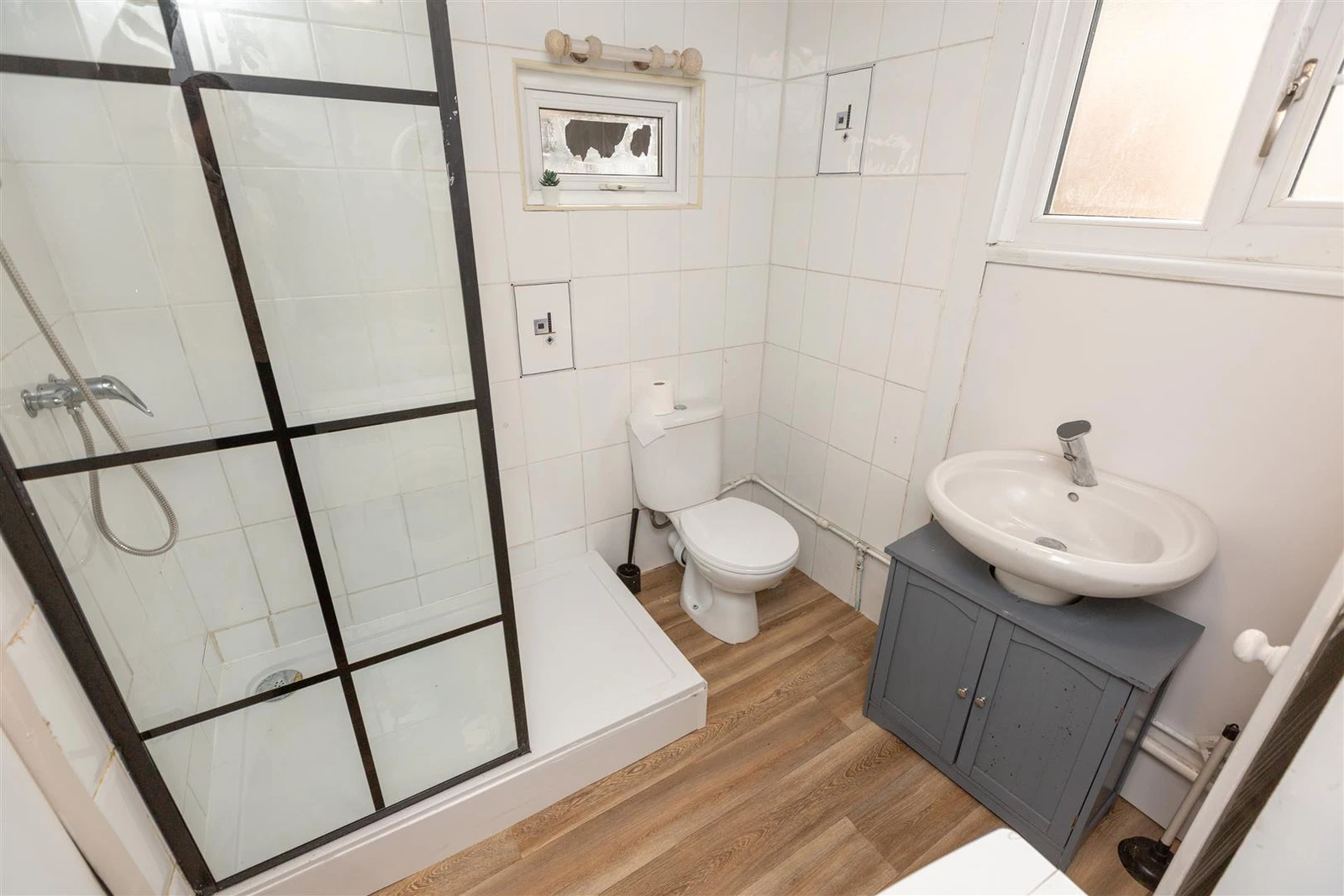 St. Helens Avenue, Swansea - image 11