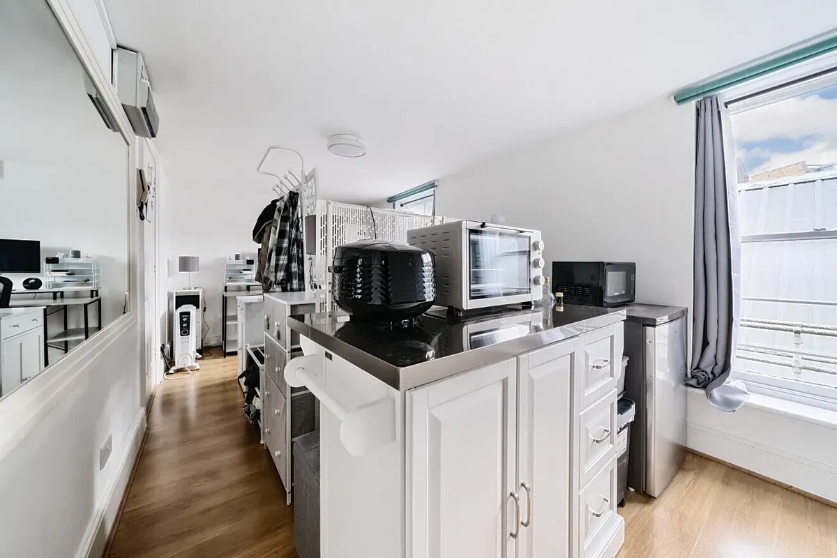 Netherwood Road, London, W14 - image 4