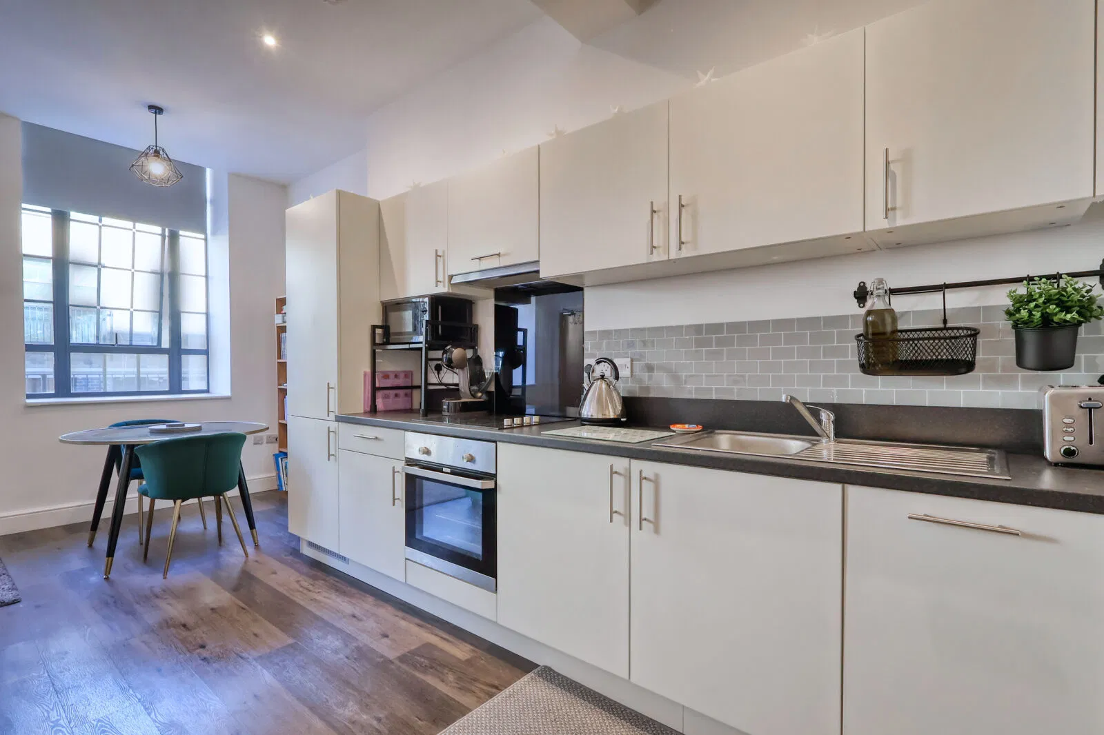 Leigh Street, High Wycombe, HP11 - image 4
