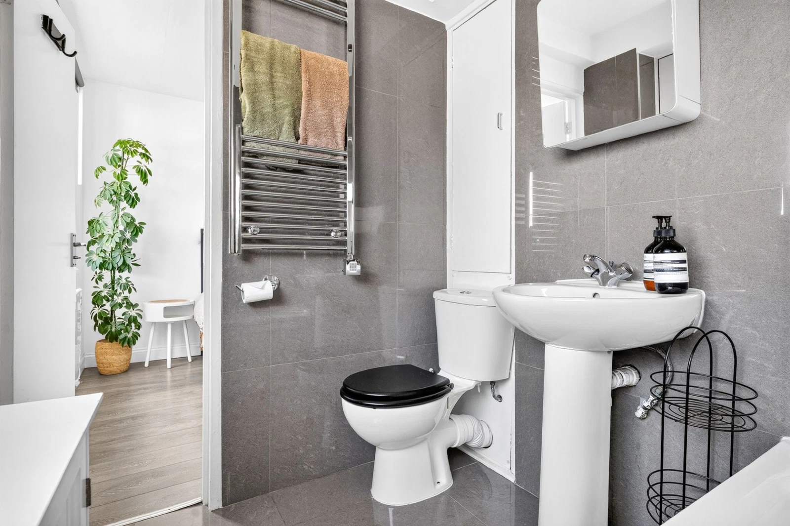 Park House, Seven Sisters Road, Finsbury Park, N4 - image 11
