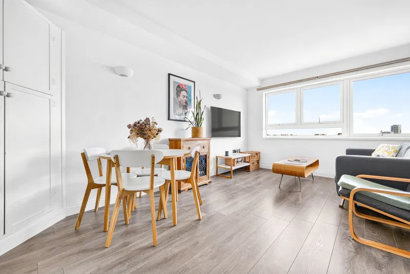 Park House, Seven Sisters Road, Finsbury Park, N4 - image 3