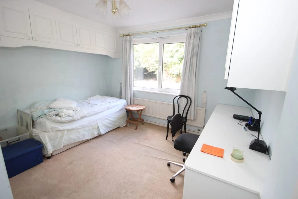 Branksome Wood Road, Bournemouth - image 10