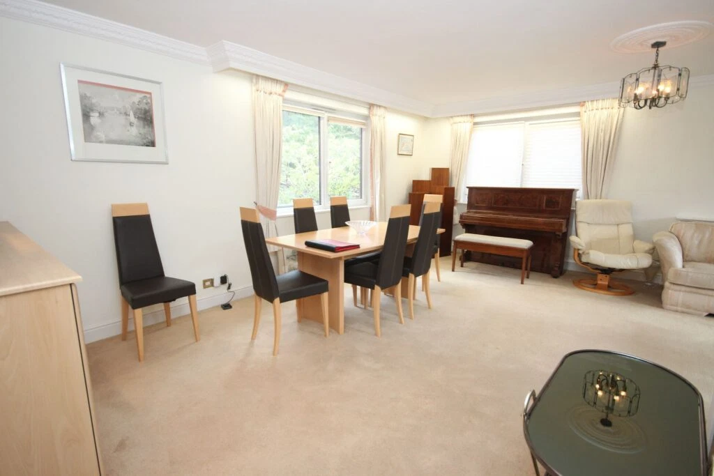 Branksome Wood Road, Bournemouth - image 5