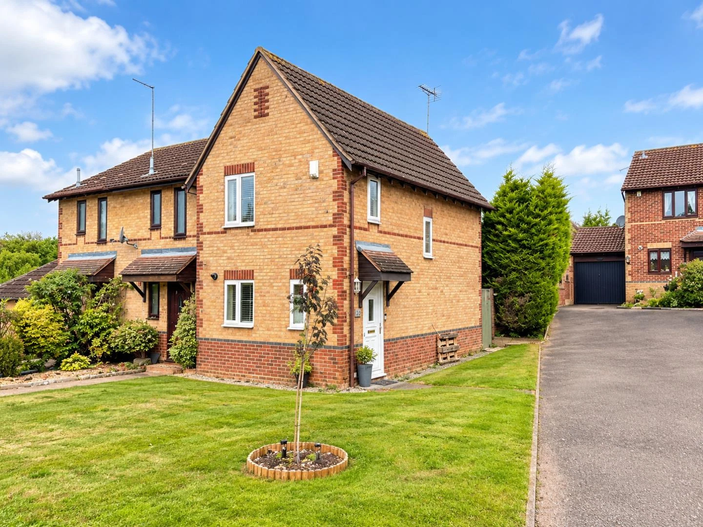 Braemar Crescent, Northampton - image 1