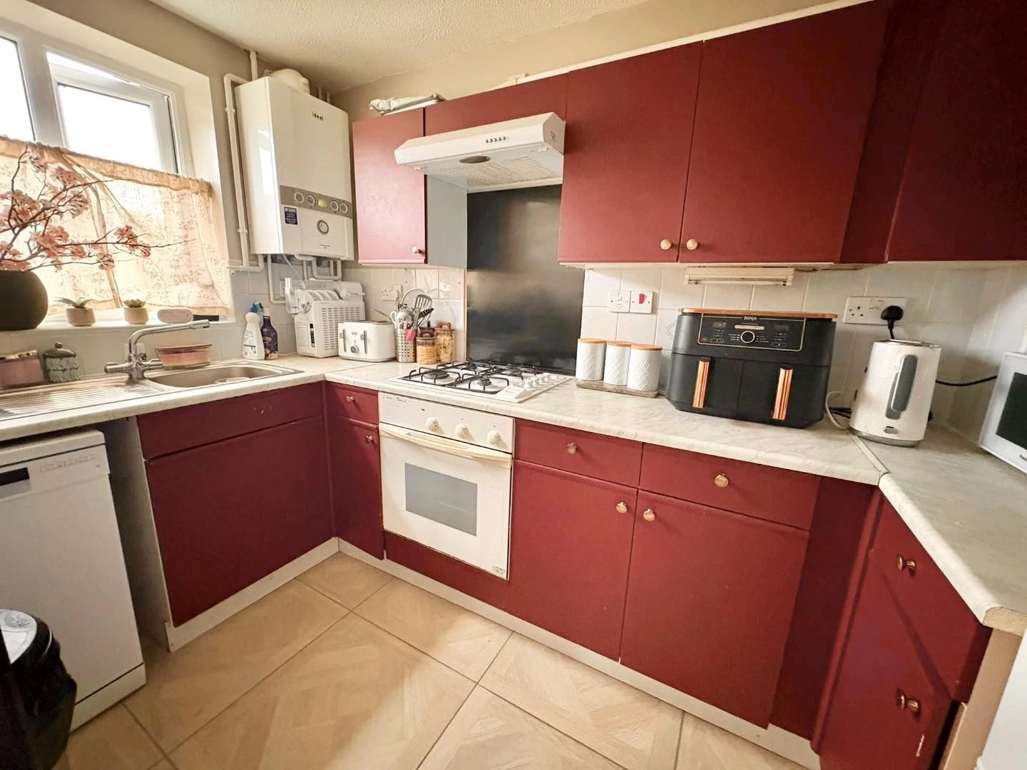 Braemar Crescent, Northampton - image 4