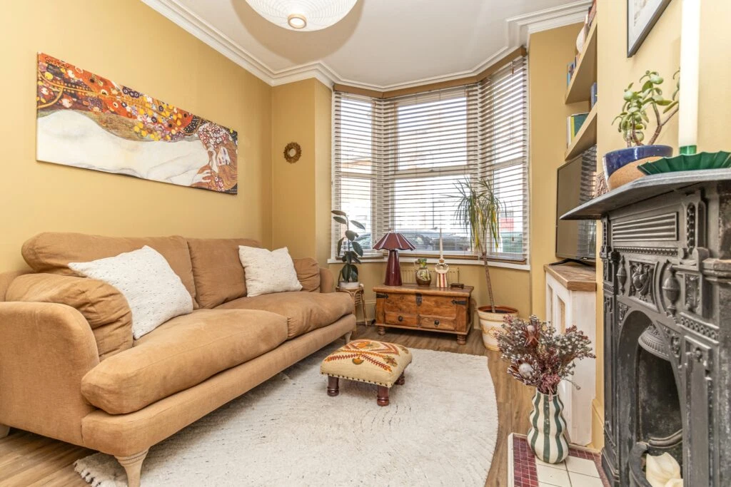 Mafeking Road, Southsea, PO4 - image 13