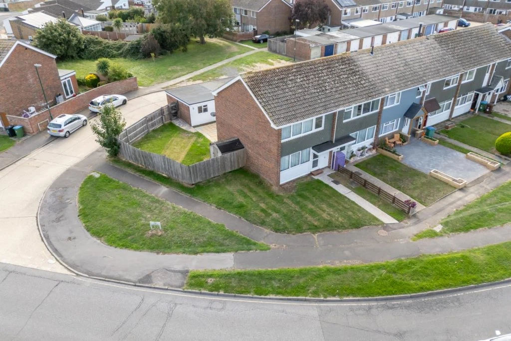 Churchill Walk, Pagham, Bognor Regis - image 16