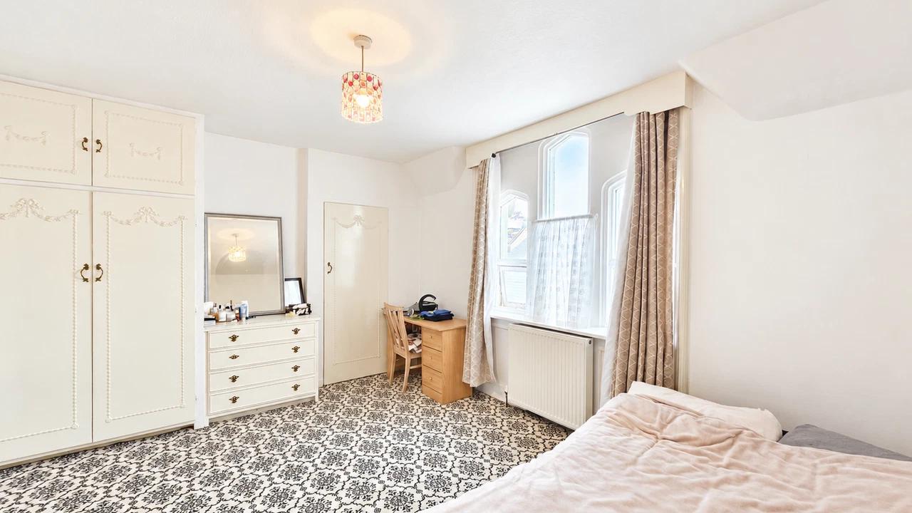 Westbourne Grove, Scarborough, North Yorkshire - image 7