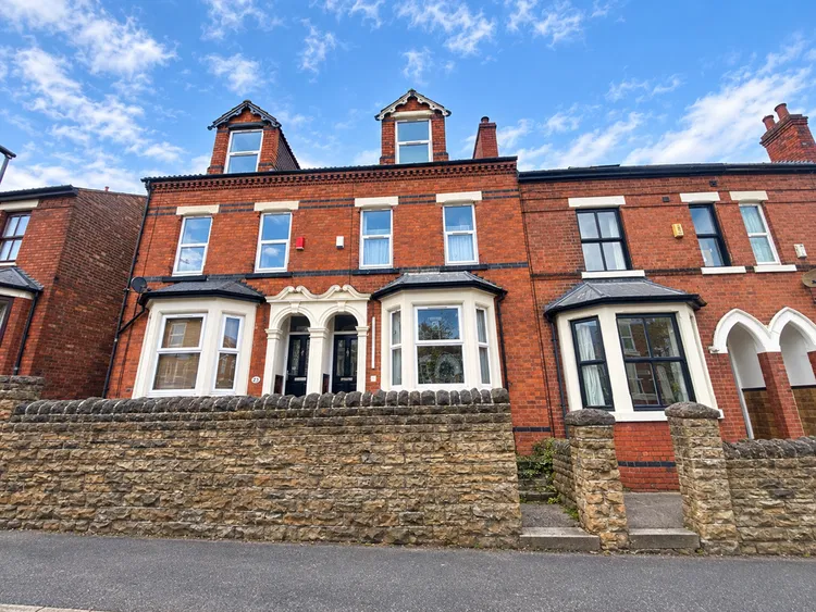 25 Balfour Road, Nottingham, Nottinghamshire NG7 1NY - image 1