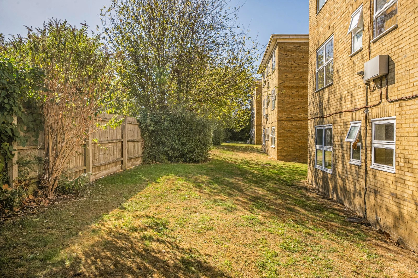 Cavendish Road, London, NW6 - image 14