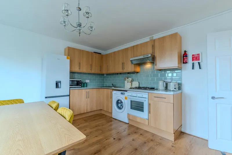 Kingsnorth House, Ladbroke Grove, W10 6SH