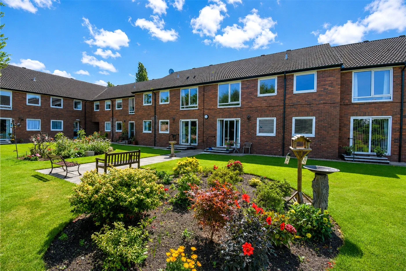 Dale Avenue, Heswall, Wirral, CH60 7TA - image 1