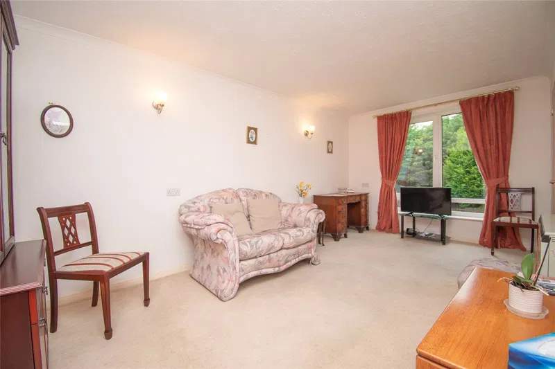 Dale Avenue, Heswall, Wirral, CH60 7TA - image 2