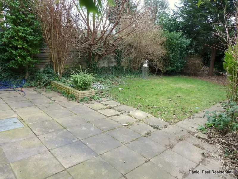 Carlyle Road, South Ealing - image 2