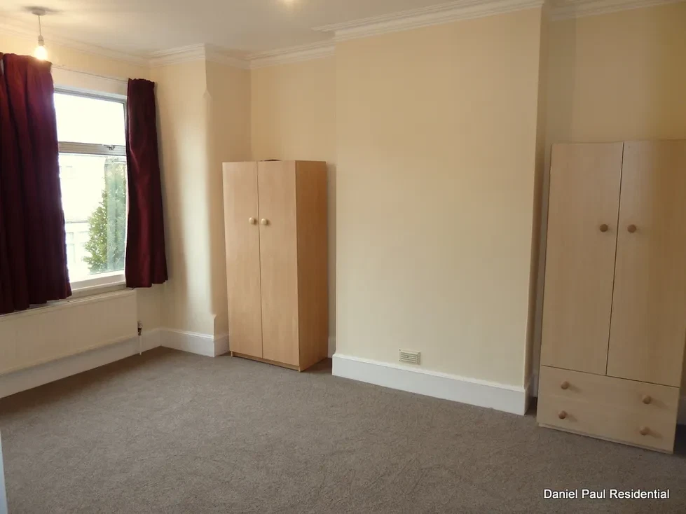 Carlyle Road, South Ealing - image 9