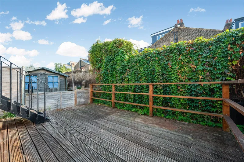 Dinton Road, Colliers Wood, SW19 - image 3